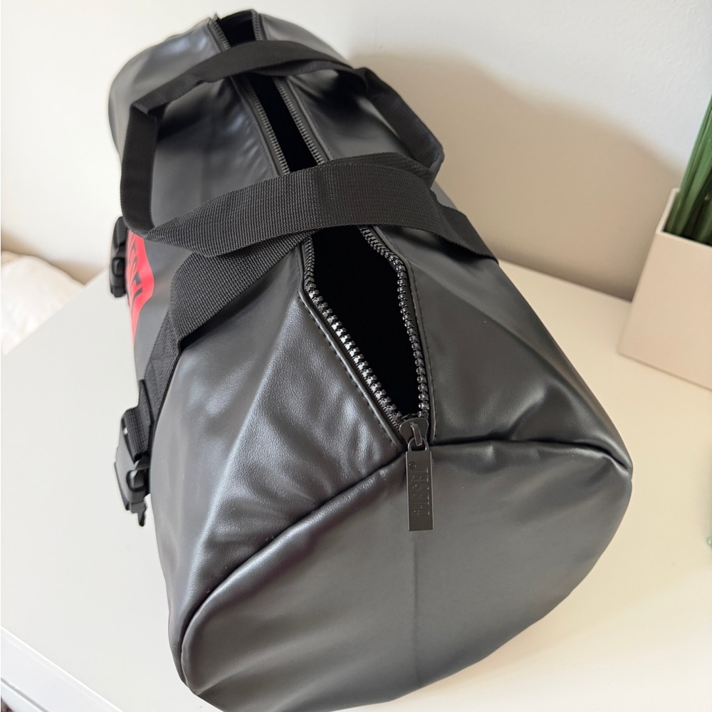 New Diesel duffle bag 18*9 - Picture 5 of 7